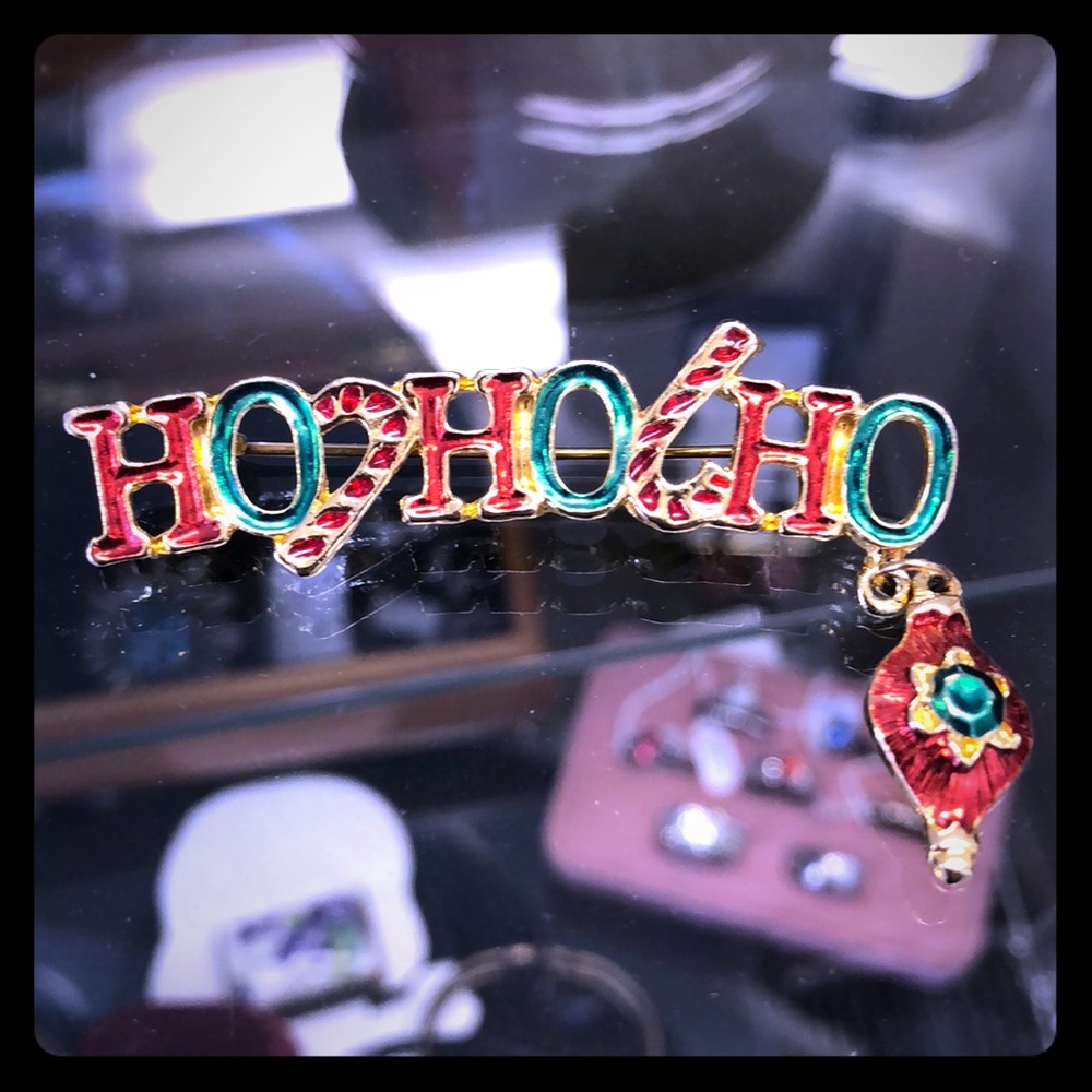 Christmas/Holiday Broach VINTAGE